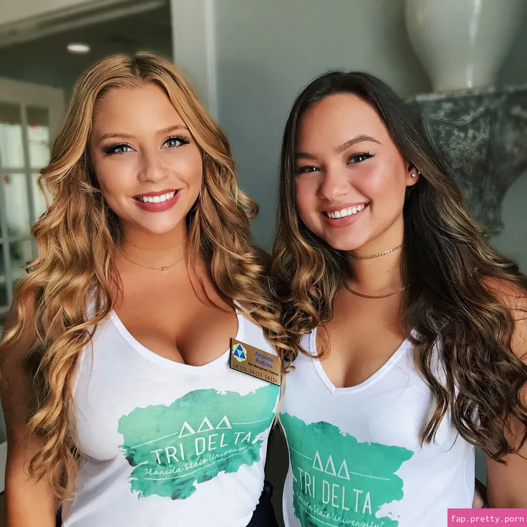 Amanda R - Photo #13