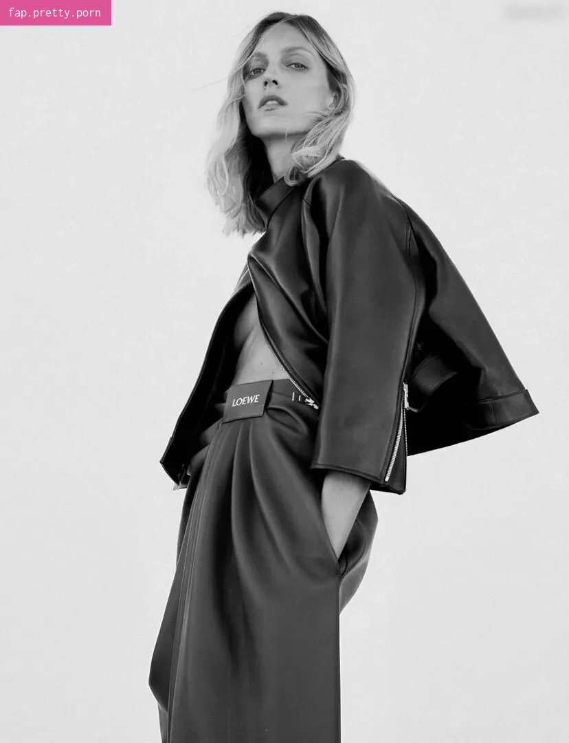 Anja Rubik - Photo #29