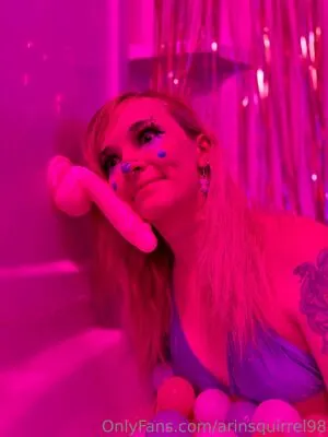 arinsquirrel98 content