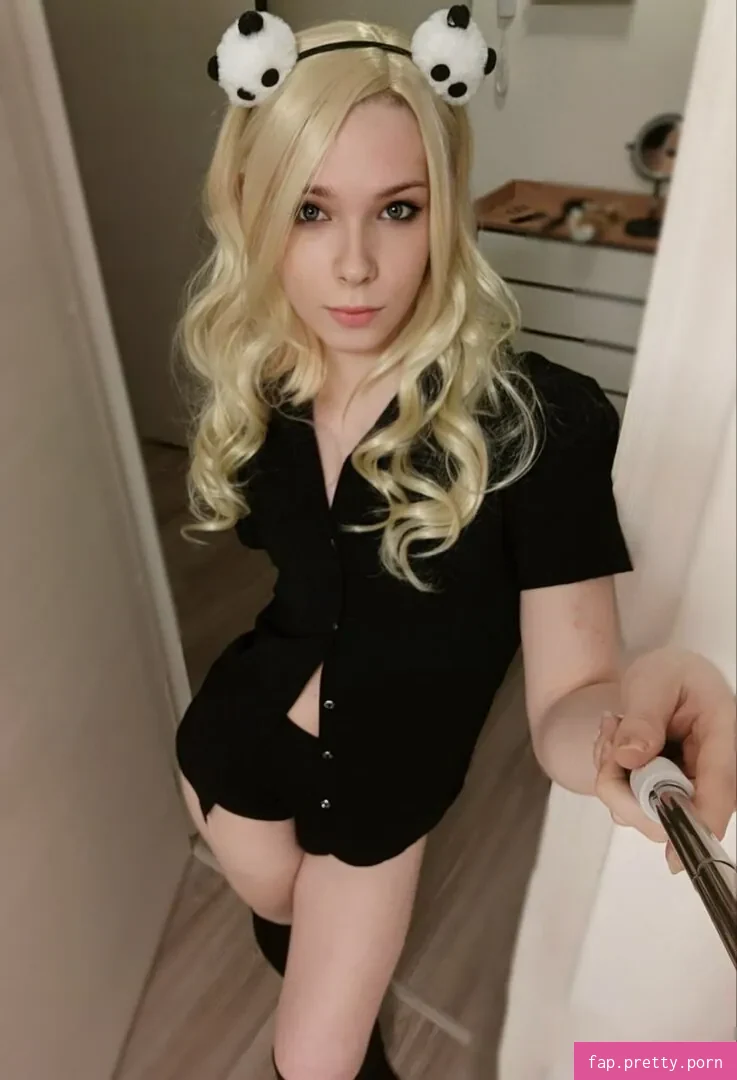 Alexandra Soldanova - Photo #02