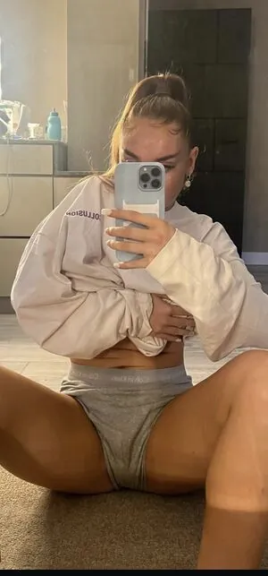 Alicia.scholesx content