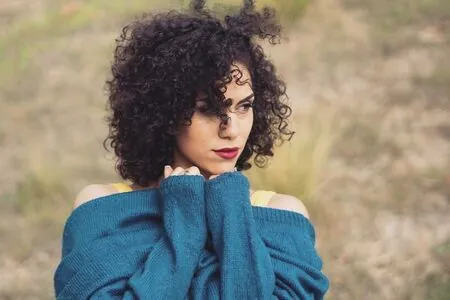 Andrea Sixtos content