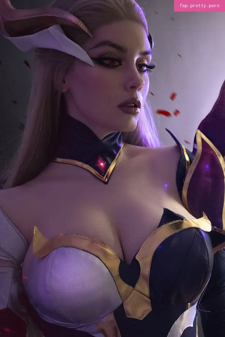 Angie Strelnikova - Photo #07