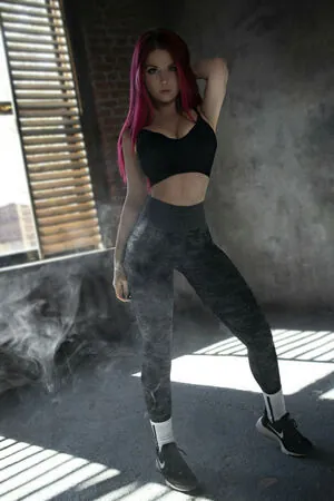 Angie Strelnikova content