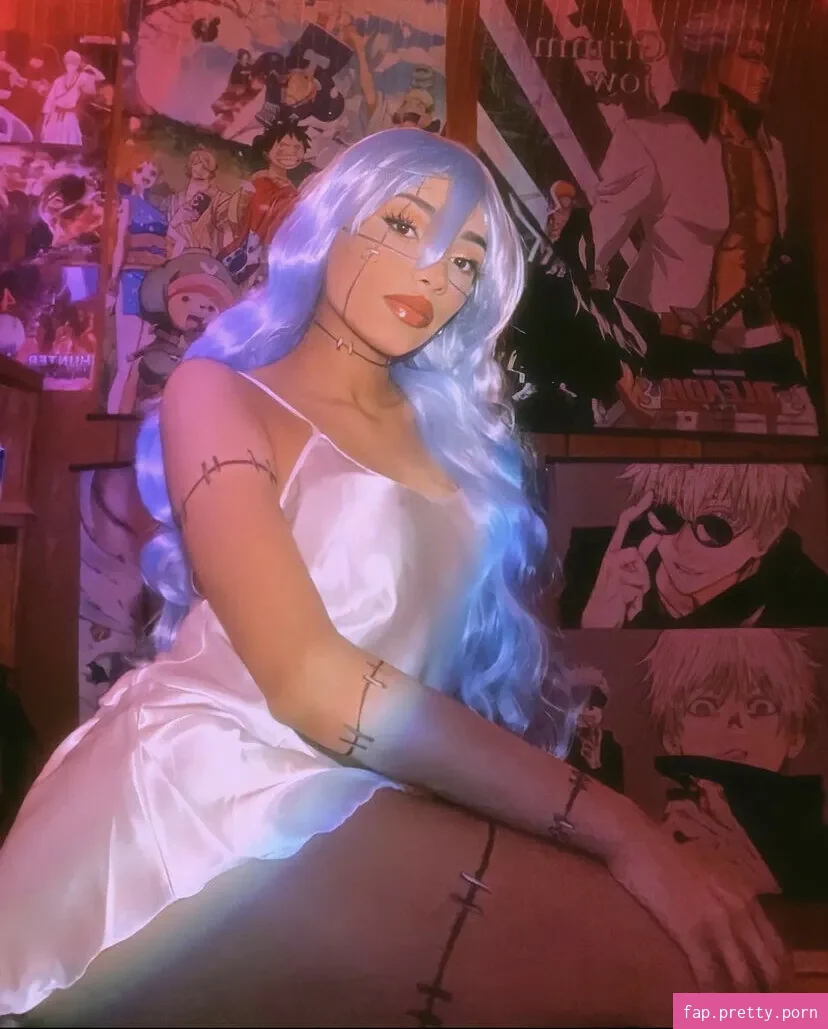 Ariel Stone - Photo #05