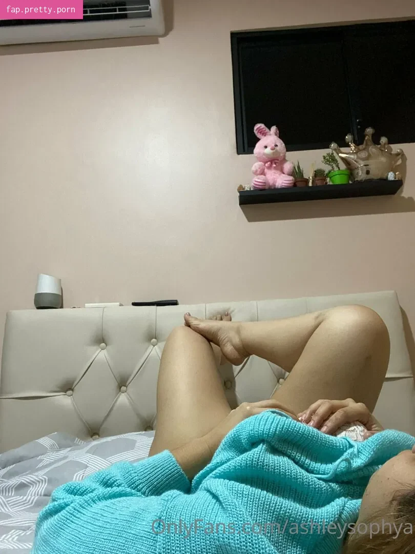 ashleysophya - Photo #40