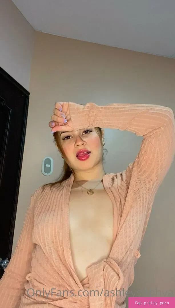 ashleysophya - Photo #76