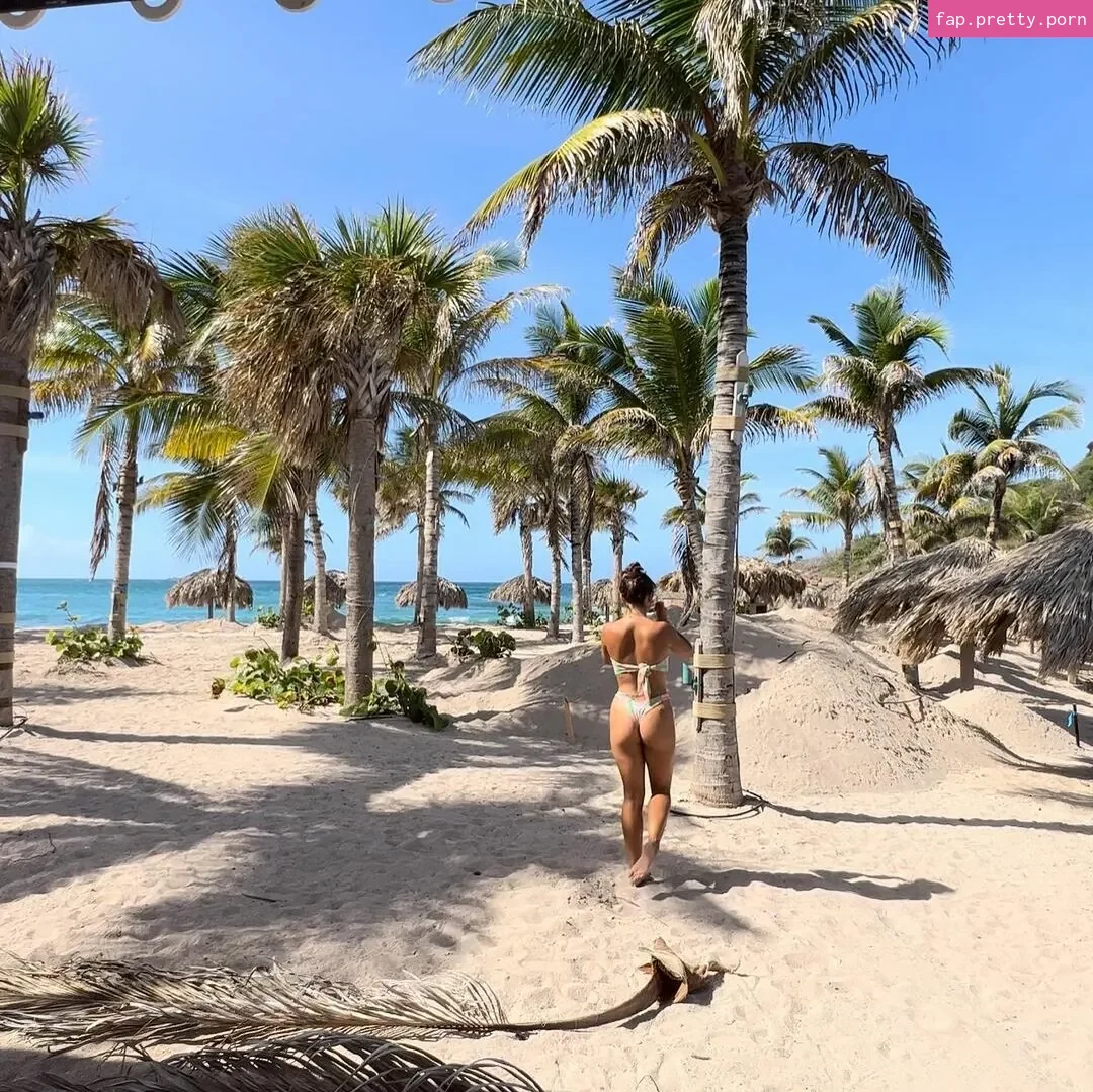 Anne Victorine - Photo #21