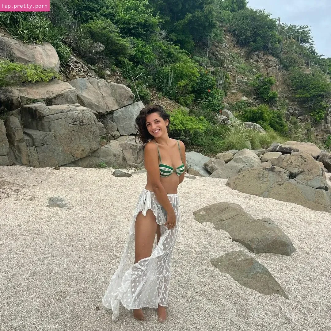 Anne Victorine - Photo #24