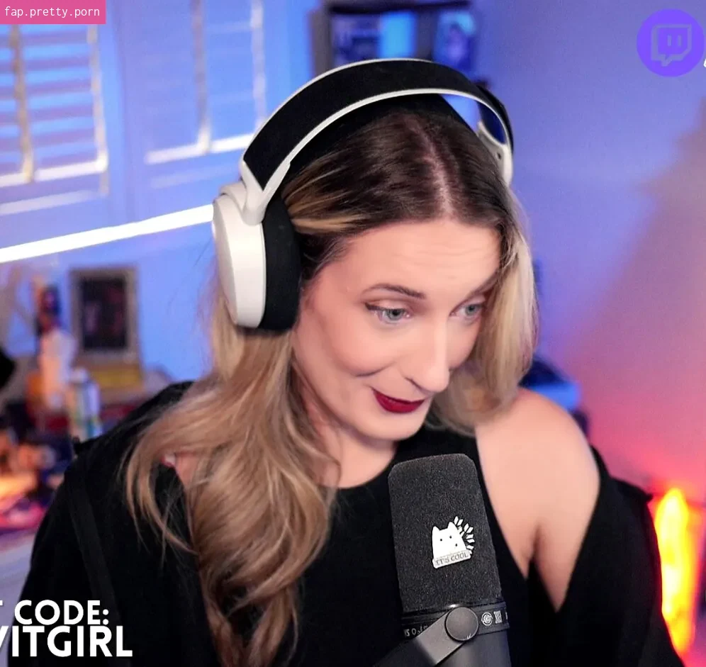 BasicWitGirl - Photo #23