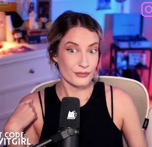 BasicWitGirl content