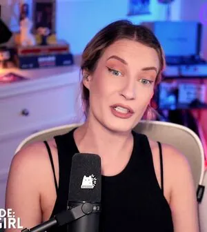 BasicWitGirl content