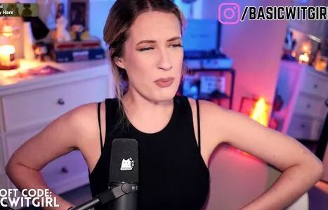 BasicWitGirl content