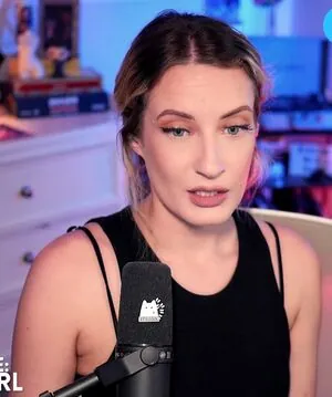 BasicWitGirl content