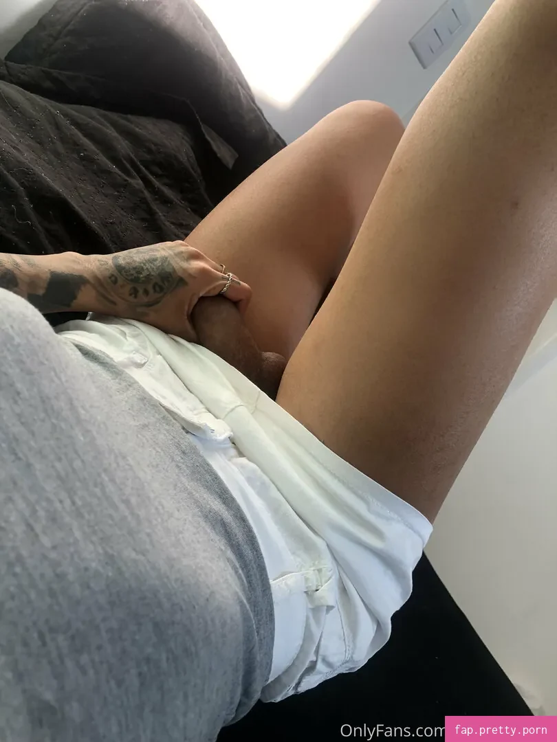 bruninhatgirl content