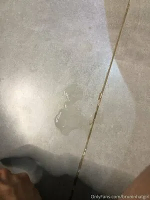 bruninhatgirl content