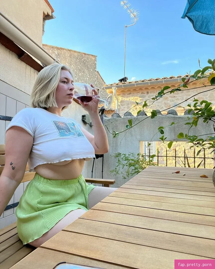 barbiegotthicc - Photo #15