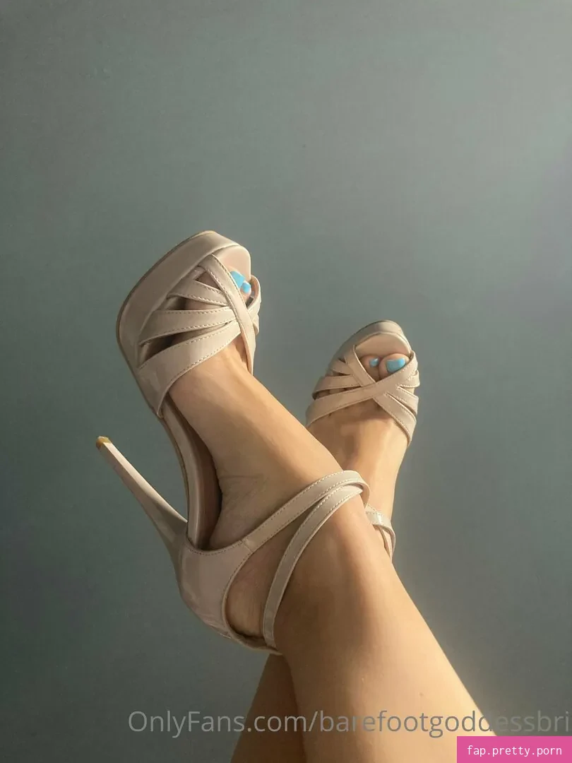 barefootgoddessbri - Photo #13