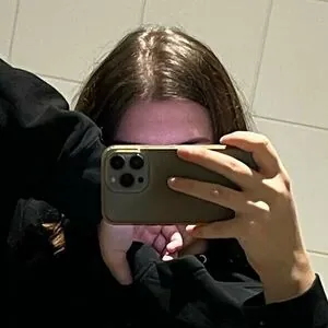 barelylegalgal