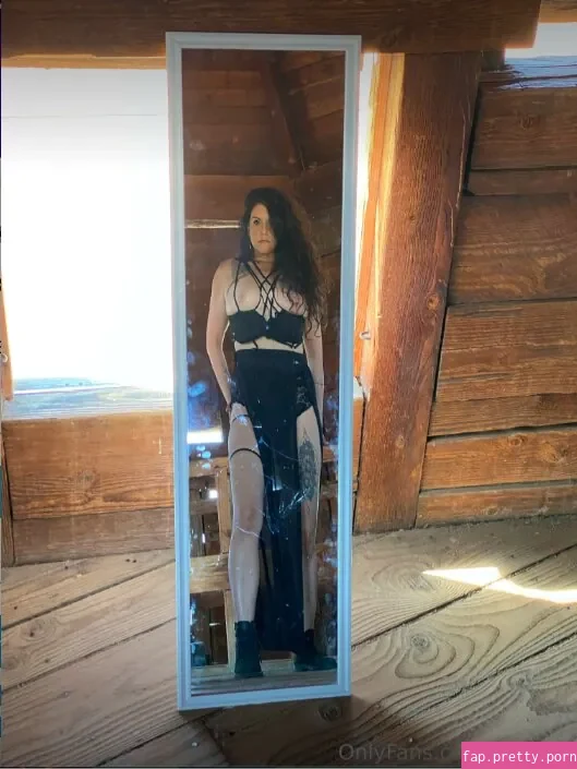 Bria And Chrissy content