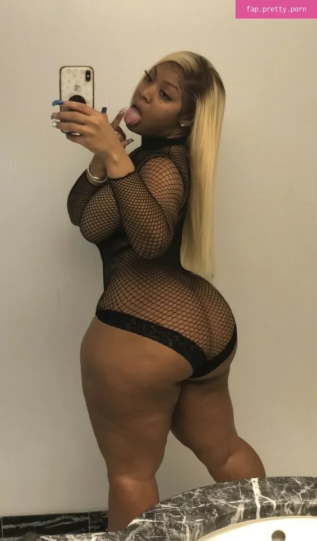 Becca Banks - Photo #06