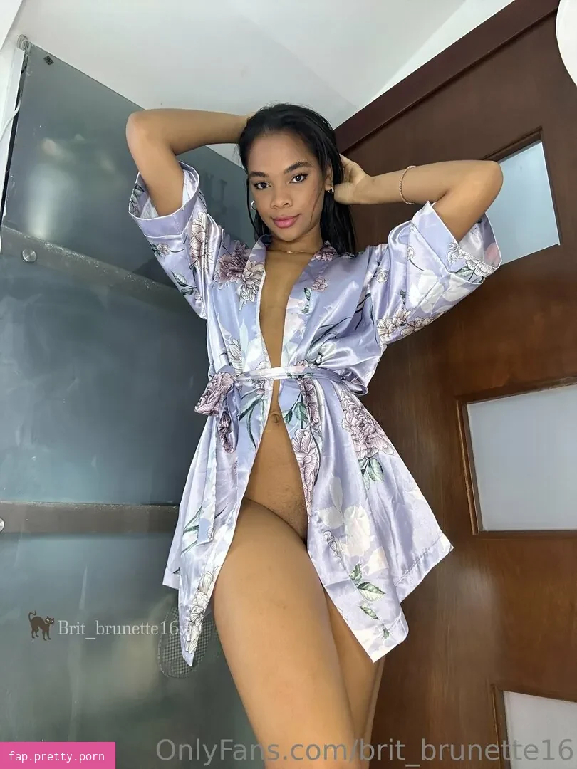 brit_brunette16 - Photo #61
