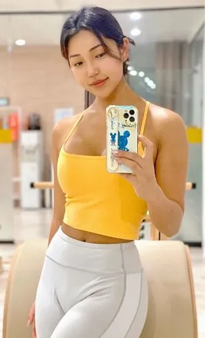 Beo Deul Jeong 정버들 content