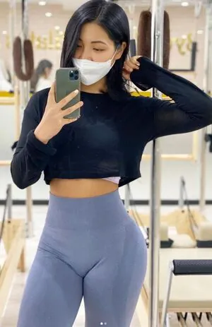 Beo Deul Jeong 정버들 content