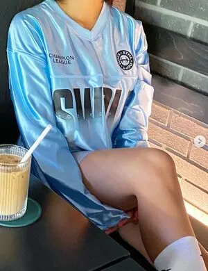 Beo Deul Jeong 정버들 content