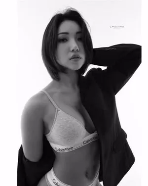 Beo Deul Jeong 정버들 content