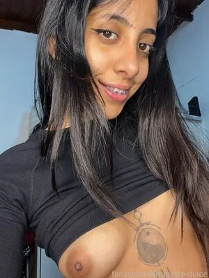 Brunette-dulce content