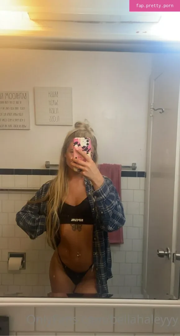 bellahaleyyy - Photo #17