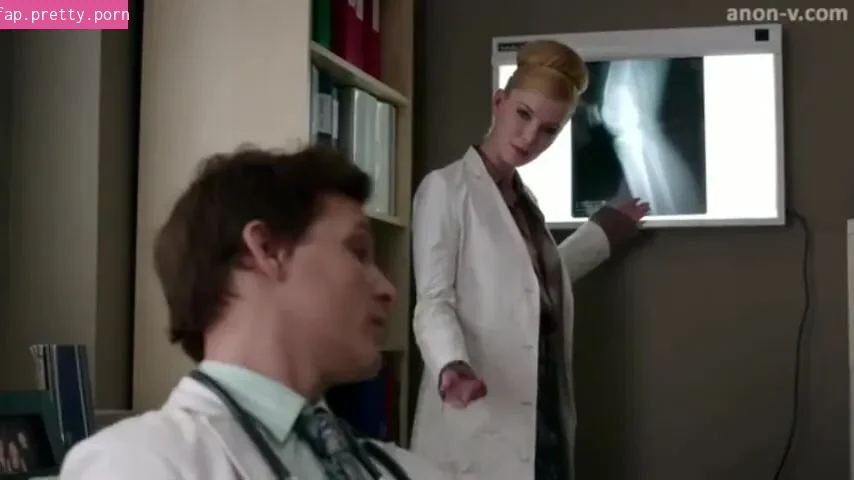 Betty Gilpin - Photo #49