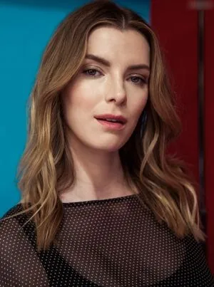 Betty Gilpin content