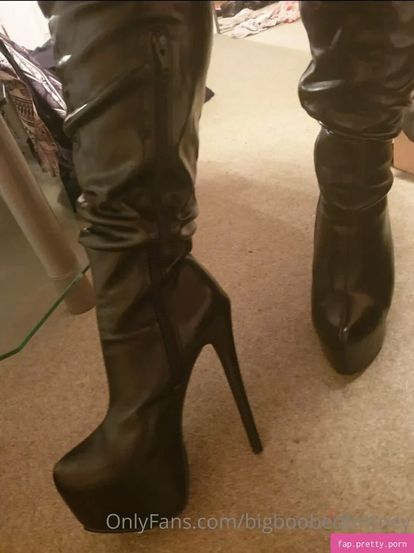 bigboobedbritneyfree - Photo #19