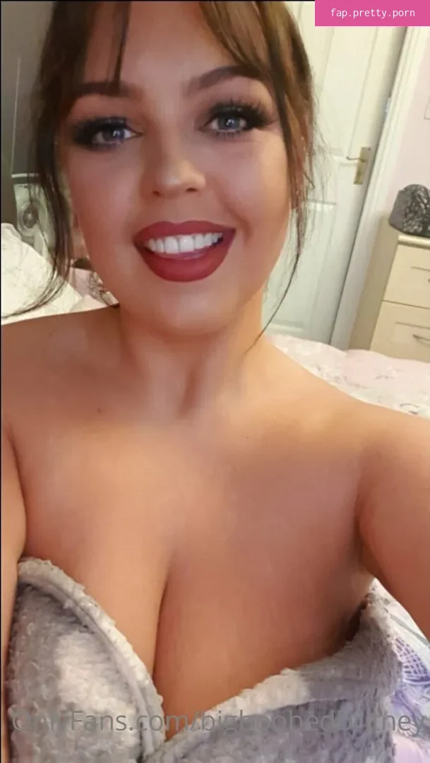 bigboobedbritneyfree - Photo #35