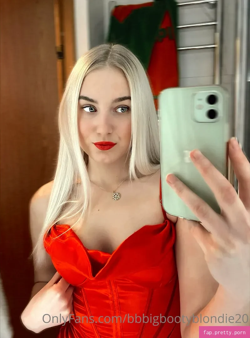 BigBootyBlondie - Photo #24