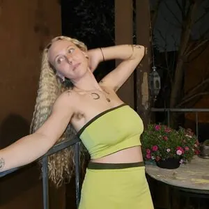 bigtiddiewerekitty content