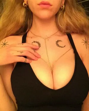 bigtiddiewerekitty content