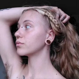 bigtiddiewerekitty content