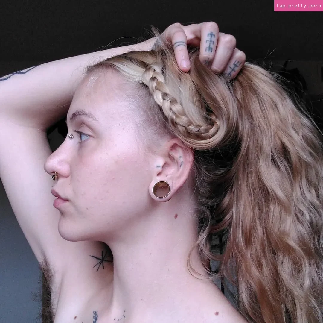 bigtiddiewerekitty - Photo #25