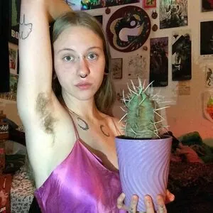 bigtiddiewerekitty content