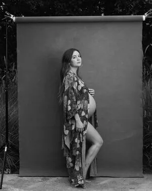 Billie Lourd content