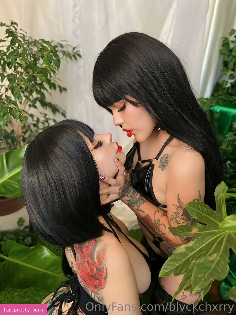 blvckchxrry - Photo #30