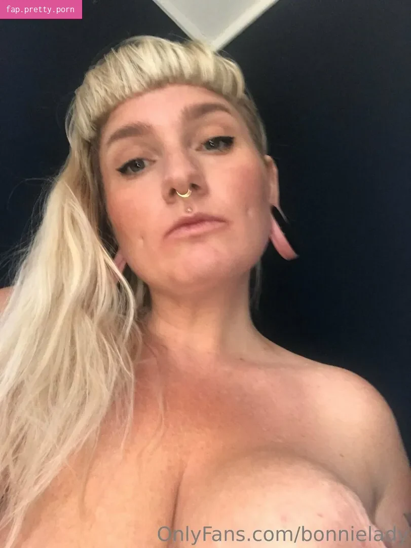 bonnielady - Photo #02
