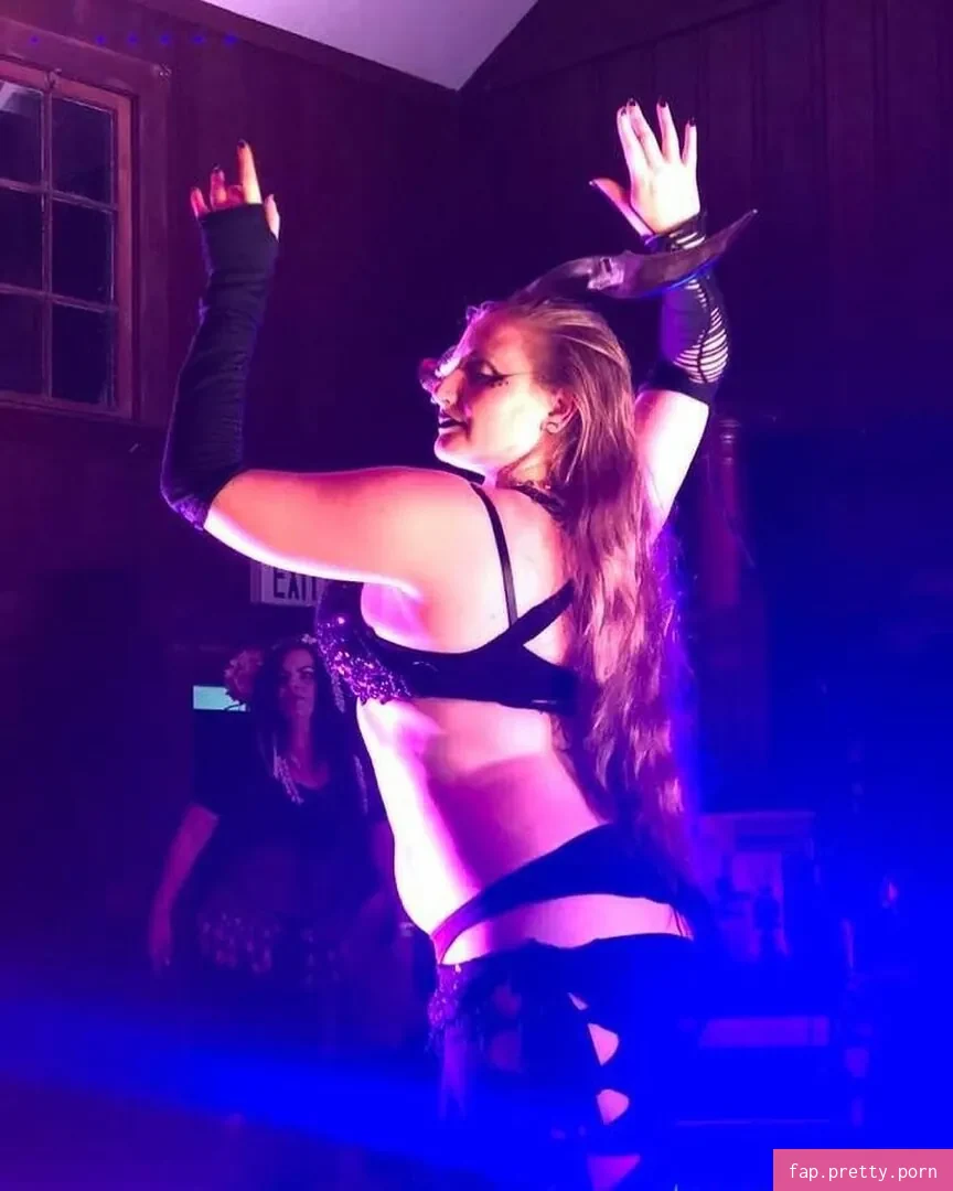 BordeauxBlack - Photo #09