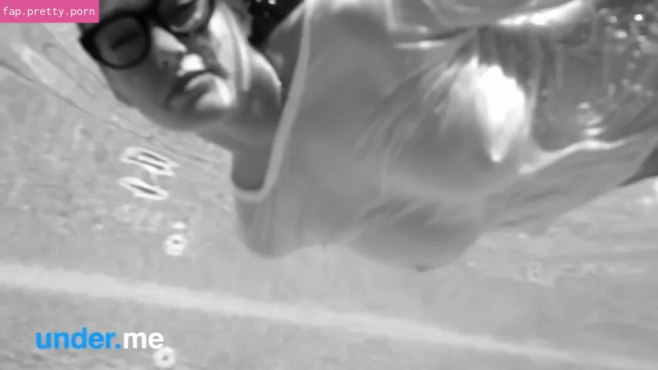 Bar Refaeli - Photo #95