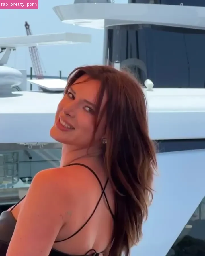 Bella Thorne - Photo #27