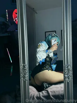 bunnygirlluna content