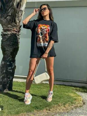 camilaoliveira content